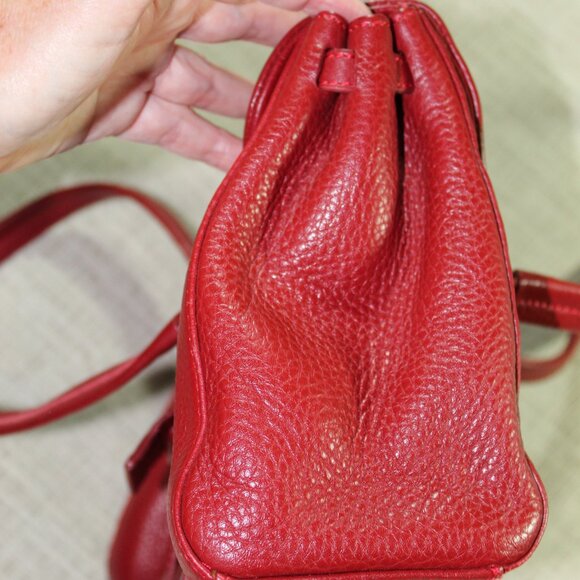 Authentic Prada Double Handled Red Pebble Leather Hand Bag Purse - LIKE NEW - Picture 4 of 12